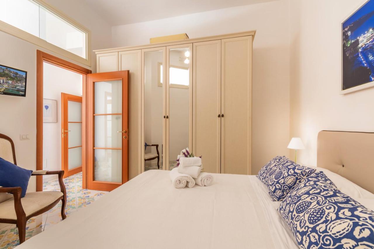 Comfy Apt 4 Sleeps Right In The Centre Σορέντο Εξωτερικό φωτογραφία