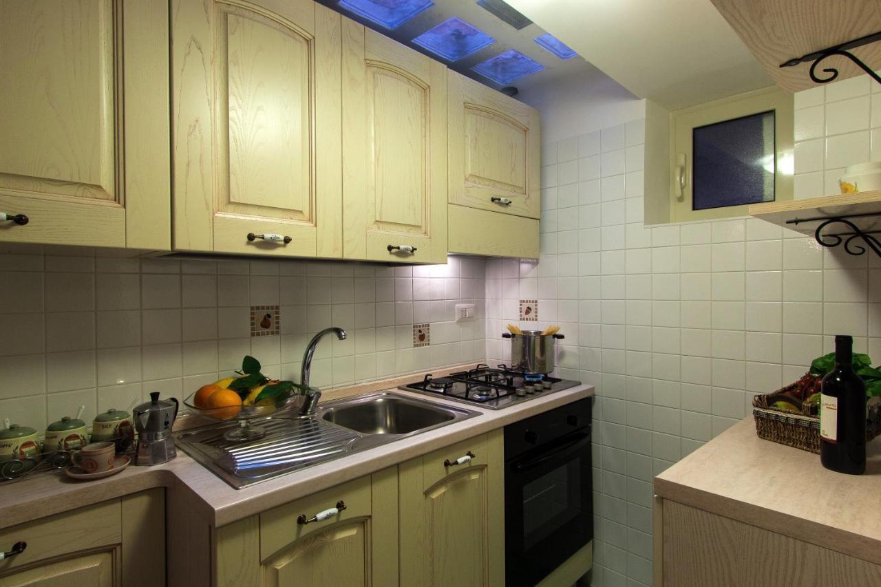 Comfy Apt 4 Sleeps Right In The Centre Σορέντο Εξωτερικό φωτογραφία